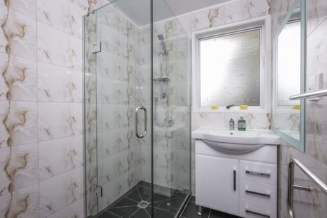 Photo of property in 8 Libra Street, Glen Eden, Auckland, 0602