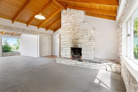 Photo of property in 691 East Coast Road, Browns Bay, Auckland, 0630