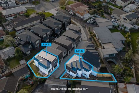 Photo of property in 6/24 Tupaki Place, Pakuranga Heights, Auckland, 2010