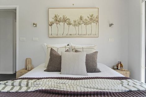 Photo of property in 5 Ella Place, Papamoa Beach, Papamoa, 3118