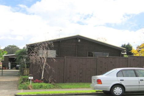 Photo of property in 123 Botany Road, Botany Downs, Auckland, 2010