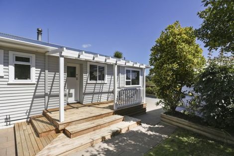Photo of property in 66 Huatoki Street, Vogeltown, New Plymouth, 4310