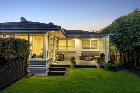 Photo of property in 1/25 Creamer Avenue, Belmont, Auckland, 0622