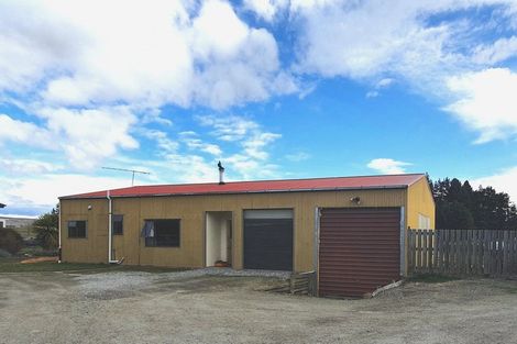 Photo of property in 35 Lauder-omakau Road, Omakau, 9376