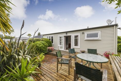 Photo of property in 3 Giesen Road, Feilding, 4702