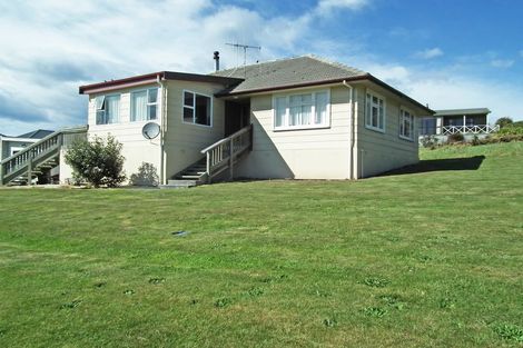 Photo of property in 15 Semple Street, Kakanui, Oamaru, 9495