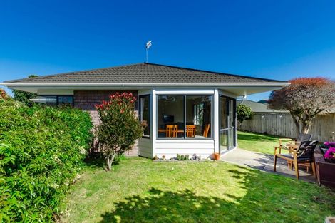 Photo of property in 23 Dennis Taylor Court, Paraparaumu, 5032