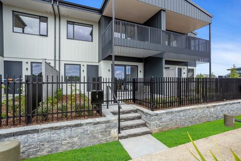 Photo of property in 4 Juniper Drive, Rosehill, Papakura, 2113