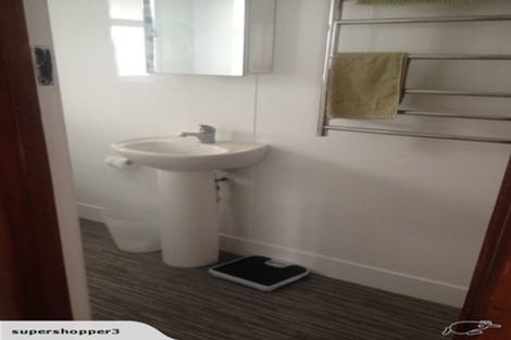 Photo of property in 16 Freyberg Street, Roslyn, Palmerston North, 4414