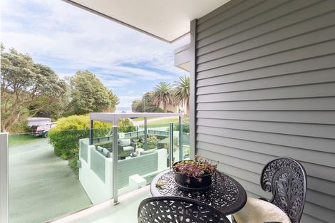 Photo of property in 6a Kohutuhutu Road, Raumati Beach, Paraparaumu, 5032