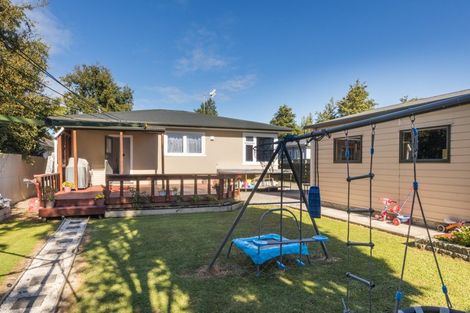 Photo of property in 33 Seddon Street, Takaro, Palmerston North, 4412