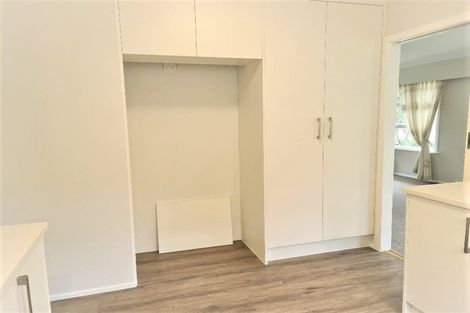 Photo of property in 6 Nicholson Place, Hillcrest, Auckland, 0627