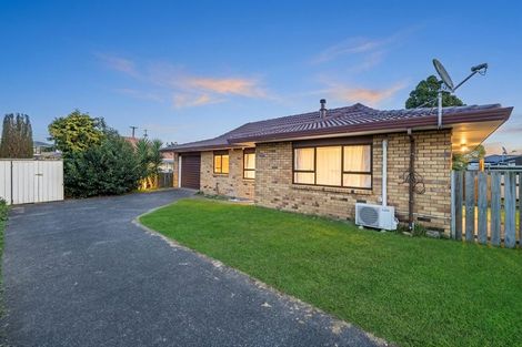 Photo of property in 15a Alma Crescent, Papakura, 2110