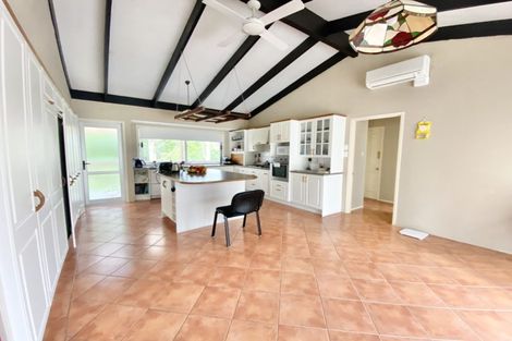 Photo of property in 9a Hutchinsons Road, Bucklands Beach, Auckland, 2014