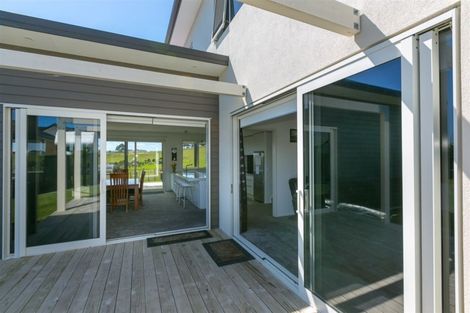 Photo of property in 5d Vardon Way, Waiwhakaiho, New Plymouth, 4312