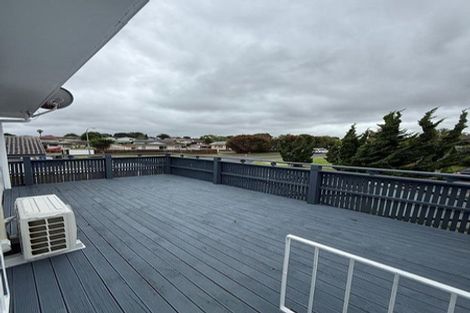 Photo of property in 3/1 Rebecca Rise, Weymouth, Auckland, 2103