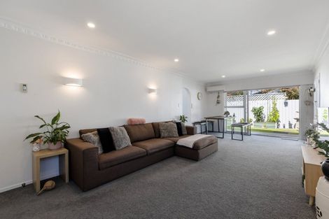 Photo of property in 99b Eighth Avenue, Tauranga, 3110