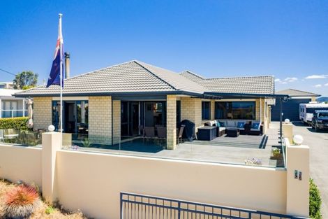 Photo of property in 28 Cheviot Street, Mangawhai Heads, Mangawhai, 0505