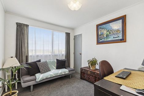 Photo of property in 5 Tikati View, Titahi Bay, Porirua, 5022