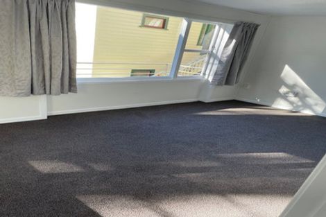 Photo of property in 1/131 Glenmore Street, Kelburn, Wellington, 6012