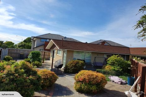 Photo of property in 1/77 Memorial Avenue, Ilam, Christchurch, 8053