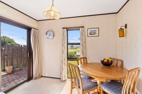 Photo of property in 30 Gibbons Road, Weymouth, Auckland, 2103