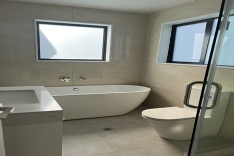 Photo of property in 2 Mariri Road, Kelburn, Wellington, 6012