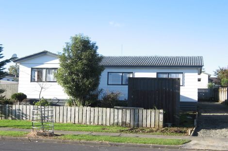 Photo of property in 82 Sykes Road, Weymouth, Auckland, 2103