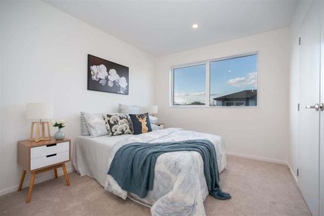 Photo of property in 1/4118b Great North Road, Glen Eden, Auckland, 0602