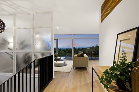 Photo of property in 181 Glenfield Road, Hillcrest, Auckland, 0627