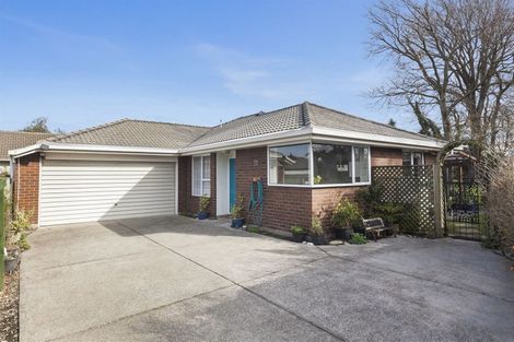 Photo of property in 2/11 Leith Place, Spreydon, Christchurch, 8024