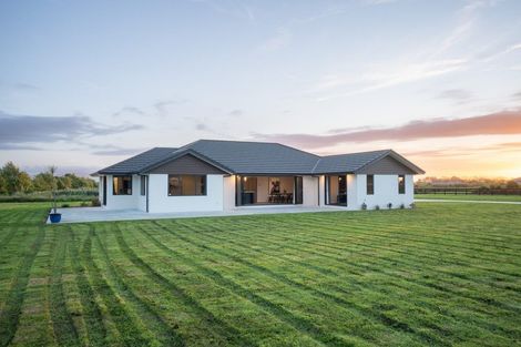 Photo of property in 7 Hartwell Drive, Kelvin Grove, Palmerston North, 4470