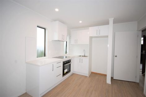 Photo of property in 2 Pohutukawa Place, Ellerslie, Auckland, 1051