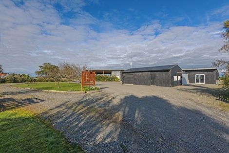 Photo of property in Te-puna Wedding Venue, 375 Lethbridge Road, Feilding, 4779