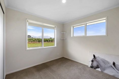 Photo of property in 94 Mirikau Road, Warea, New Plymouth, 4381