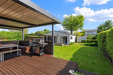 Photo of property in 24 Coniston Avenue, Ilam, Christchurch, 8041