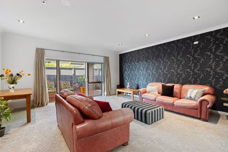 Photo of property in 22 Estuary View Road, Welcome Bay, Tauranga, 3112