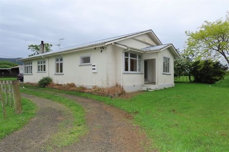 Photo of property in 328 Arapaepae Road, Levin, 5571
