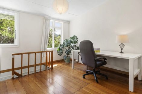 Photo of property in 23 Moir Street, Mount Victoria, Wellington, 6011