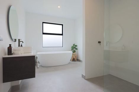 Photo of property in 8 Maire Street, Woburn, Lower Hutt, 5010