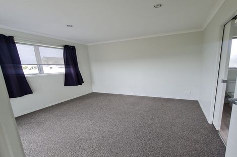 Photo of property in 8 Wells Place, Whitianga, 3510