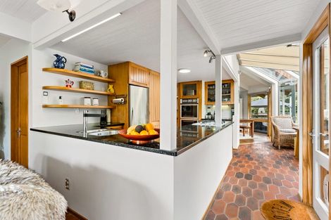 Photo of property in 50 Braemar Road, Castor Bay, Auckland, 0620