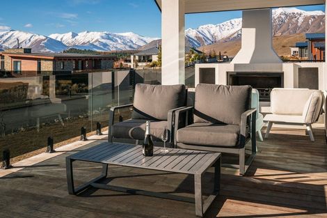 Photo of property in 17 Mistake Drive, Lake Tekapo, 7999