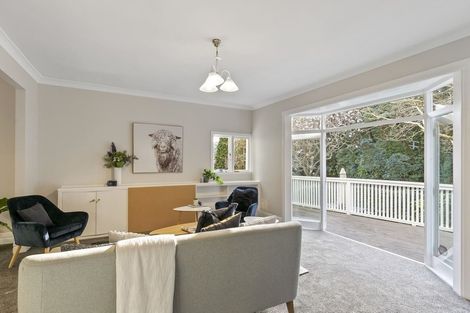 Photo of property in 15 Lower North Terrace, Kelburn, Wellington, 6012