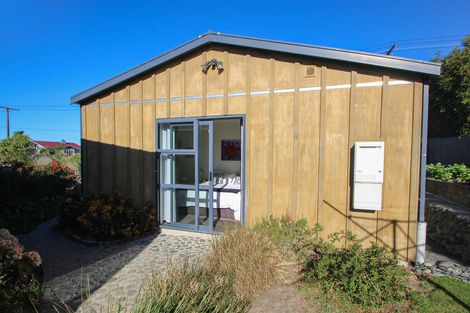 Photo of property in 32 Magdala Street, Kakanui, Oamaru, 9495