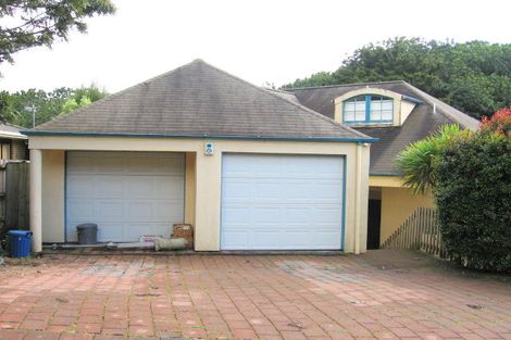 Photo of property in 41 Ewhurst Place, Goodwood Heights, Auckland, 2105