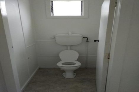 Photo of property in 2/5 Scotts Road, Manurewa East, Auckland, 2102