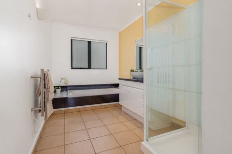 Photo of property in 6 Mariners Way, Whitby, Porirua, 5024