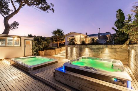 Photo of property in 25 Glen Almond Street, New Plymouth, 4310