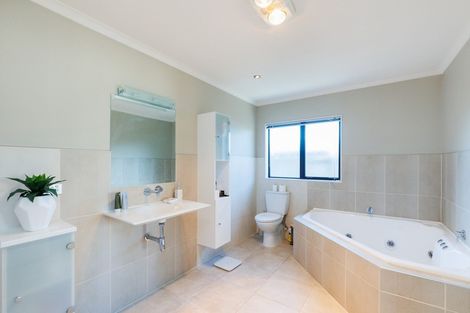 Photo of property in 152 Park Road, West End, Palmerston North, 4410